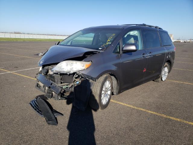 Photo 1 VIN: 5TDYK3DC1BS092092 - TOYOTA SIENNA XLE 