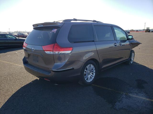 Photo 3 VIN: 5TDYK3DC1BS092092 - TOYOTA SIENNA XLE 