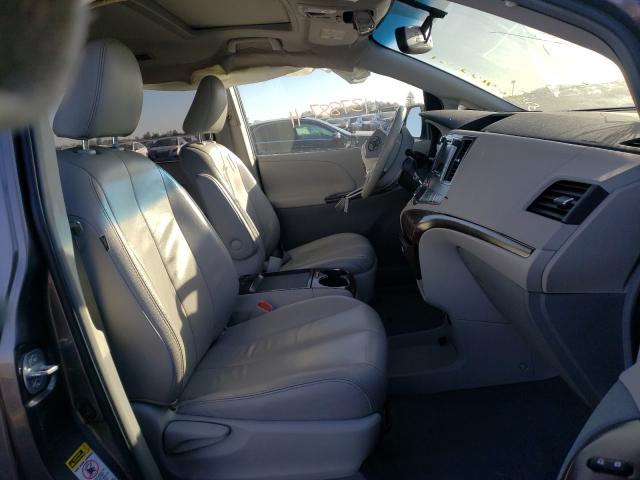 Photo 4 VIN: 5TDYK3DC1BS092092 - TOYOTA SIENNA XLE 