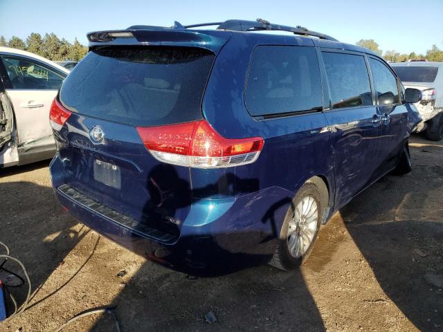 Photo 2 VIN: 5TDYK3DC1BS104449 - TOYOTA SIENNA XLE 