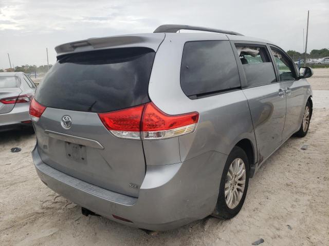 Photo 2 VIN: 5TDYK3DC1BS112129 - TOYOTA SIENNA XLE 