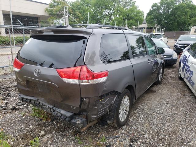 Photo 3 VIN: 5TDYK3DC1BS128377 - TOYOTA SIENNA XLE 