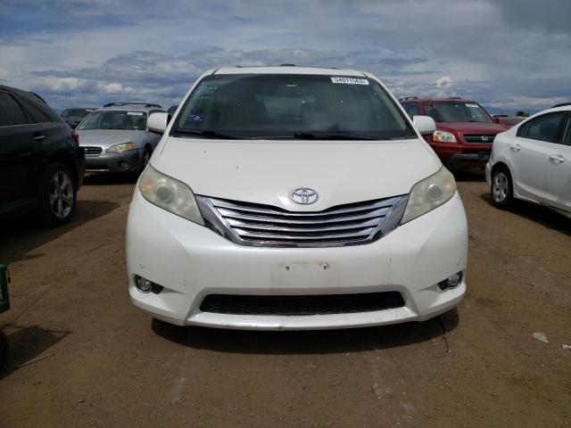 Photo 4 VIN: 5TDYK3DC1BS132543 - TOYOTA SIENNA XLE 