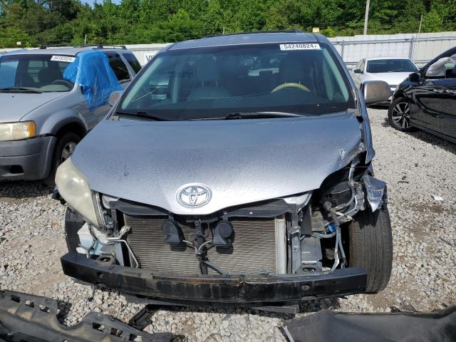 Photo 4 VIN: 5TDYK3DC1CS188502 - TOYOTA SIENNA XLE 