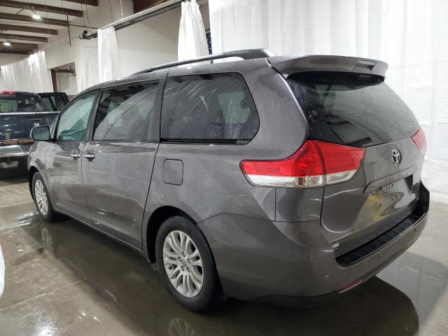 Photo 1 VIN: 5TDYK3DC1CS211051 - TOYOTA SIENNA XLE 