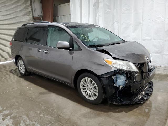 Photo 3 VIN: 5TDYK3DC1CS211051 - TOYOTA SIENNA XLE 