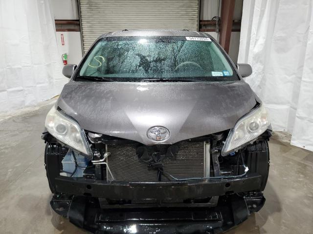 Photo 4 VIN: 5TDYK3DC1CS211051 - TOYOTA SIENNA XLE 