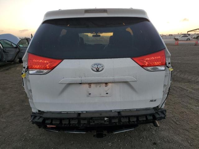 Photo 5 VIN: 5TDYK3DC1CS211700 - TOYOTA SIENNA XLE 