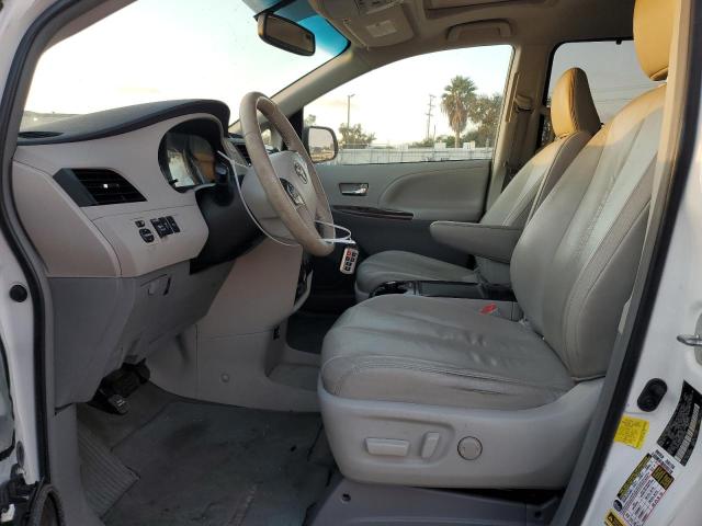 Photo 6 VIN: 5TDYK3DC1CS211700 - TOYOTA SIENNA XLE 