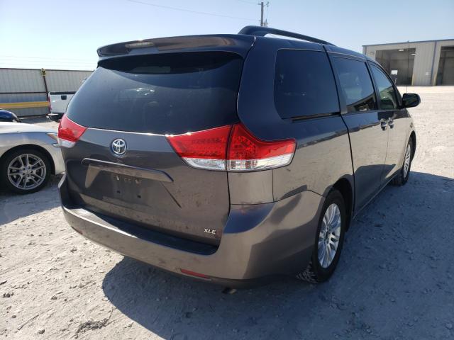 Photo 3 VIN: 5TDYK3DC1CS213706 - TOYOTA SIENNA XLE 