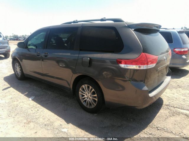 Photo 2 VIN: 5TDYK3DC1CS221885 - TOYOTA SIENNA 