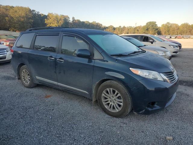 Photo 3 VIN: 5TDYK3DC1CS232241 - TOYOTA SIENNA XLE 