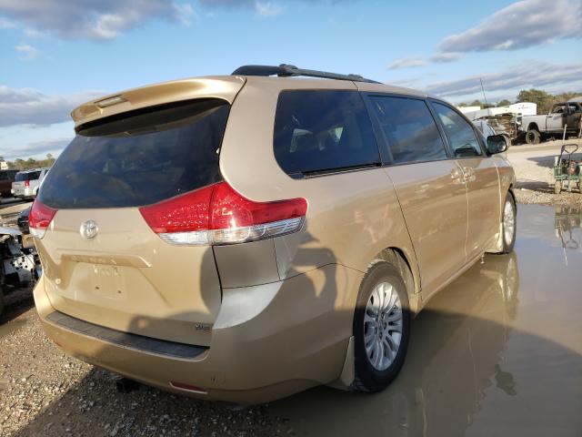 Photo 3 VIN: 5TDYK3DC1CS241036 - TOYOTA SIENNA XLE 