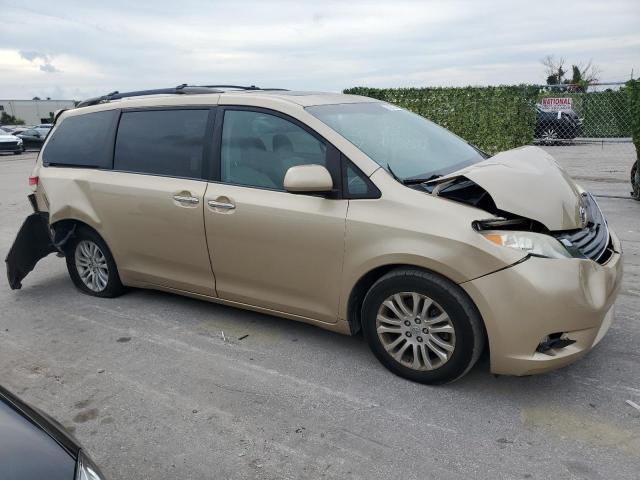 Photo 3 VIN: 5TDYK3DC1CS244499 - TOYOTA SIENNA XLE 