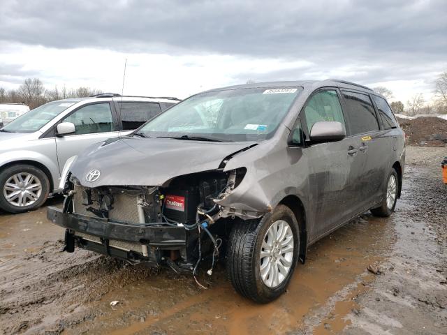 Photo 1 VIN: 5TDYK3DC1CS246575 - TOYOTA SIENNA XLE 