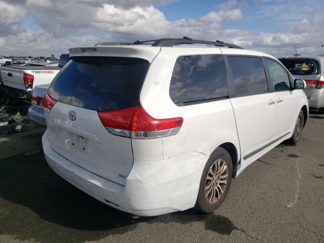 Photo 3 VIN: 5TDYK3DC1CS260590 - TOYOTA SIENNA XLE 