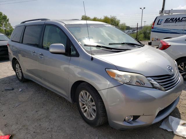 Photo 3 VIN: 5TDYK3DC1CS270505 - TOYOTA SIENNA XLE 