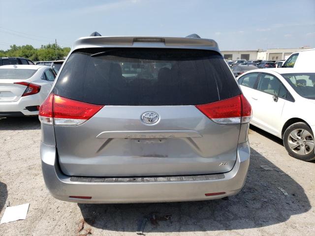 Photo 5 VIN: 5TDYK3DC1CS270505 - TOYOTA SIENNA XLE 