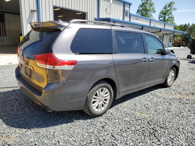 Photo 2 VIN: 5TDYK3DC1CS276837 - TOYOTA SIENNA XLE 