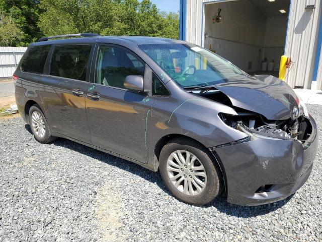 Photo 3 VIN: 5TDYK3DC1CS276837 - TOYOTA SIENNA XLE 