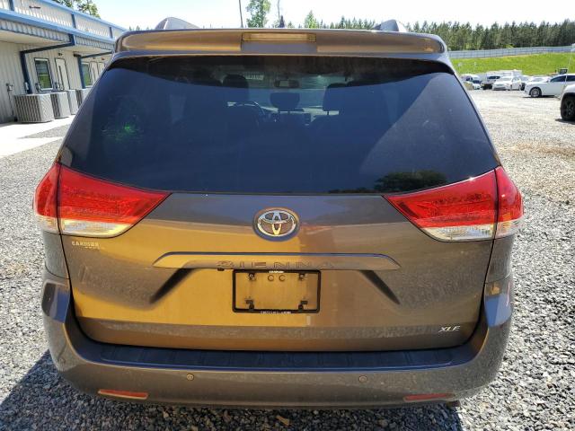 Photo 5 VIN: 5TDYK3DC1CS276837 - TOYOTA SIENNA XLE 