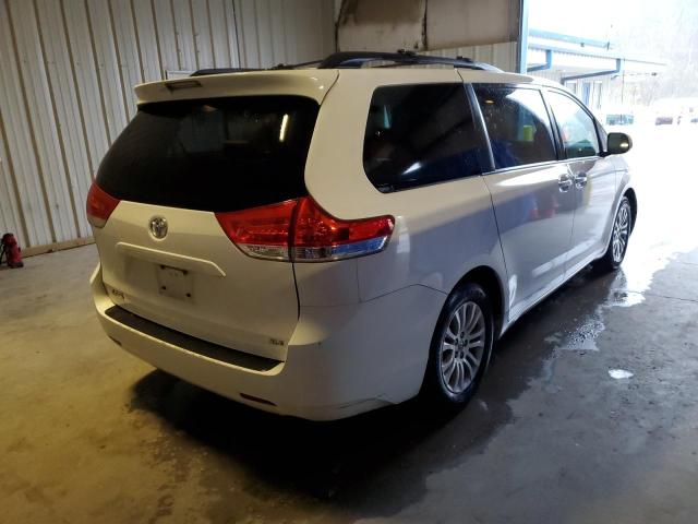 Photo 2 VIN: 5TDYK3DC1DS288827 - TOYOTA SIENNA XLE 