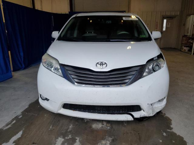 Photo 4 VIN: 5TDYK3DC1DS288827 - TOYOTA SIENNA XLE 