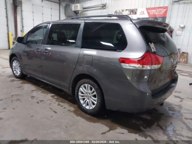 Photo 2 VIN: 5TDYK3DC1DS293641 - TOYOTA SIENNA 