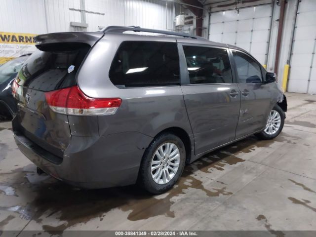 Photo 3 VIN: 5TDYK3DC1DS293641 - TOYOTA SIENNA 