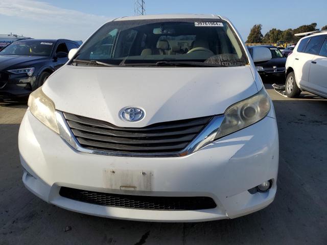 Photo 4 VIN: 5TDYK3DC1DS302080 - TOYOTA SIENNA XLE 