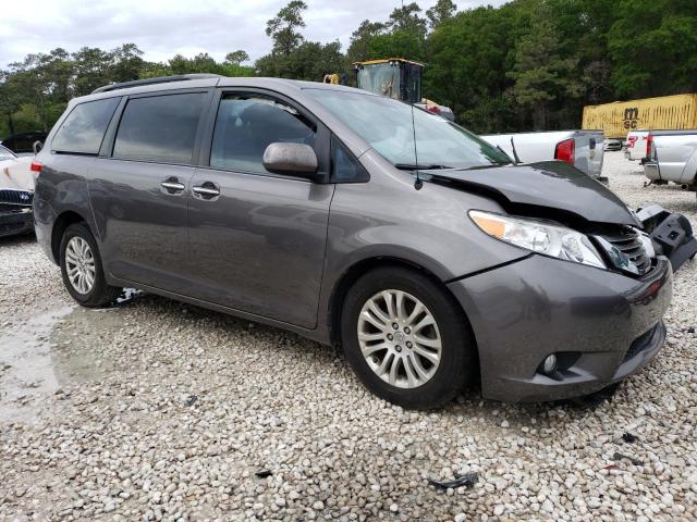 Photo 3 VIN: 5TDYK3DC1DS313452 - TOYOTA SIENNA XLE 