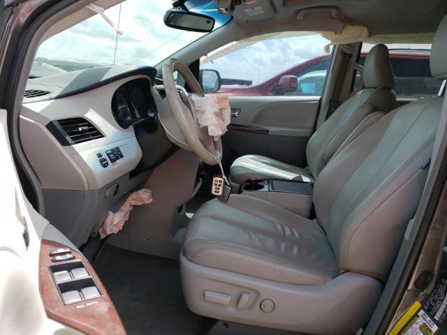 Photo 6 VIN: 5TDYK3DC1DS313452 - TOYOTA SIENNA XLE 