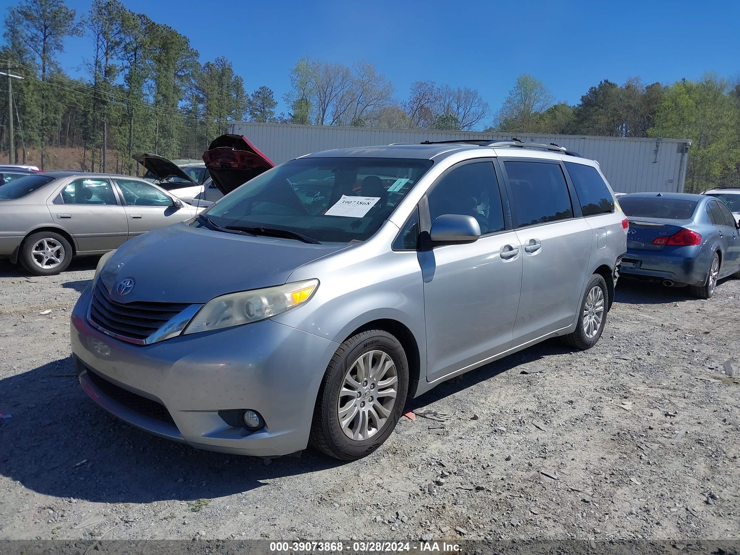 Photo 1 VIN: 5TDYK3DC1DS325973 - TOYOTA SIENNA 