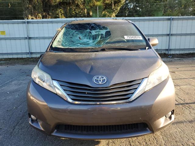 Photo 4 VIN: 5TDYK3DC1DS332194 - TOYOTA SIENNA XLE 