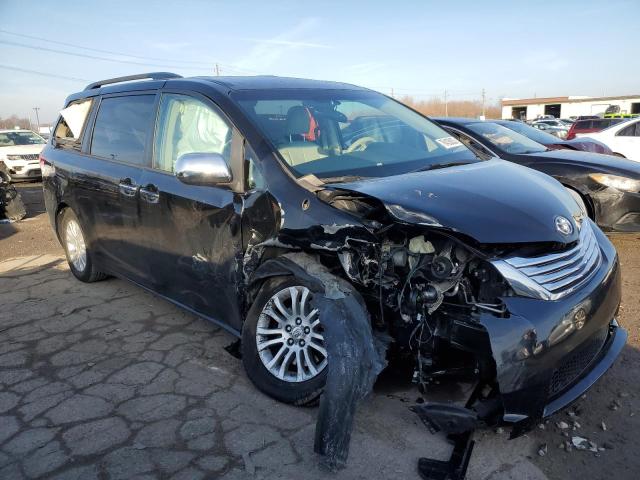 Photo 3 VIN: 5TDYK3DC1DS337802 - TOYOTA SIENNA XLE 