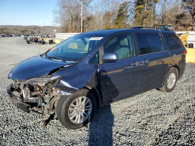 Photo 0 VIN: 5TDYK3DC1DS357449 - TOYOTA SIENNA XLE 