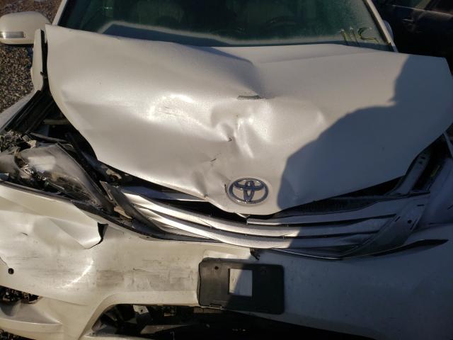 Photo 6 VIN: 5TDYK3DC1DS361906 - TOYOTA SIENNA XLE 