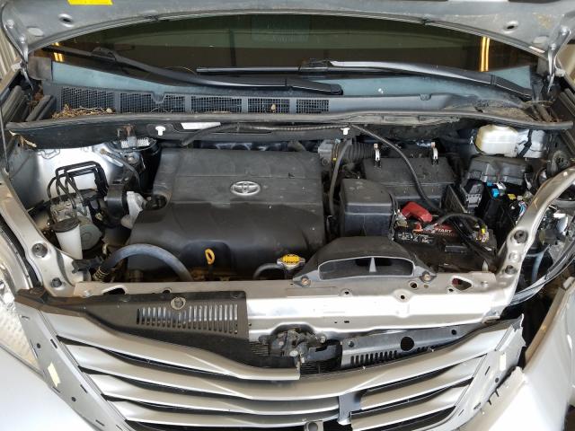 Photo 6 VIN: 5TDYK3DC1DS393724 - TOYOTA SIENNA XLE 