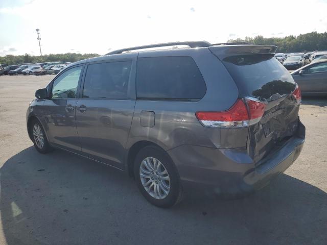 Photo 1 VIN: 5TDYK3DC1ES417313 - TOYOTA SIENNA XLE 