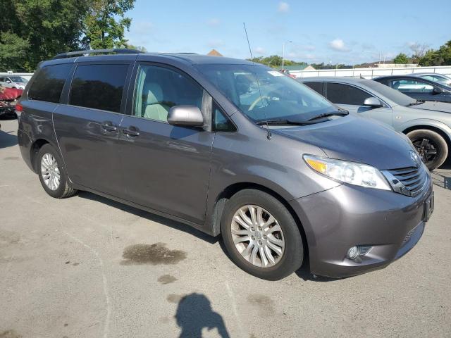 Photo 3 VIN: 5TDYK3DC1ES417313 - TOYOTA SIENNA XLE 