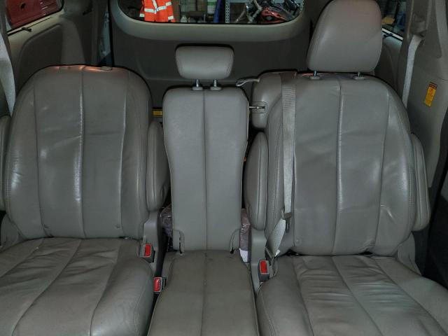 Photo 9 VIN: 5TDYK3DC1ES428540 - TOYOTA SIENNA XLE 