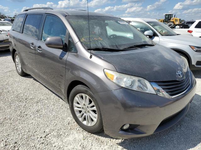 Photo 0 VIN: 5TDYK3DC1ES438579 - TOYOTA SIENNA XLE 