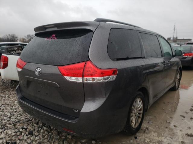 Photo 3 VIN: 5TDYK3DC1ES446696 - TOYOTA SIENNA XLE 