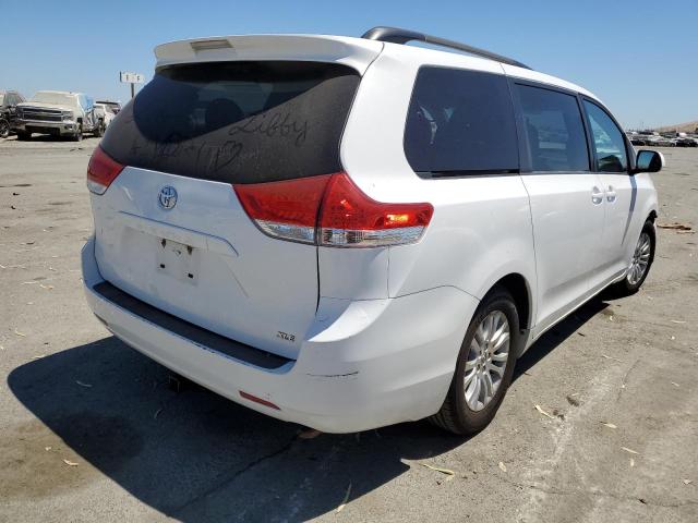 Photo 2 VIN: 5TDYK3DC1ES458654 - TOYOTA SIENNA XLE 