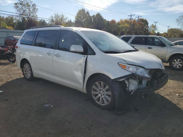 Photo 3 VIN: 5TDYK3DC1ES465040 - TOYOTA SIENNA XLE 