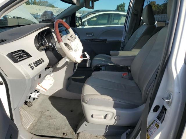 Photo 6 VIN: 5TDYK3DC1ES465040 - TOYOTA SIENNA XLE 