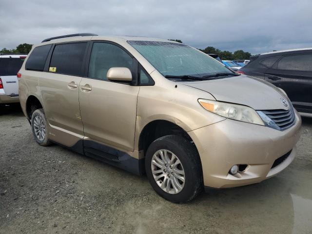 Photo 3 VIN: 5TDYK3DC1ES516035 - TOYOTA SIENNA XLE 