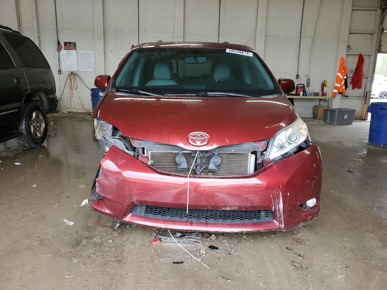 Photo 4 VIN: 5TDYK3DC1FS558173 - TOYOTA SIENNA 