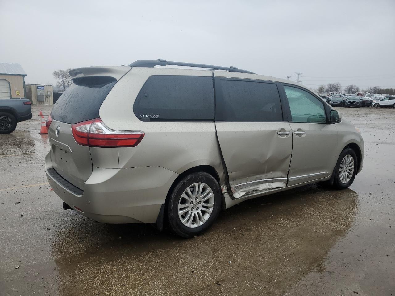 Photo 2 VIN: 5TDYK3DC1FS631252 - TOYOTA SIENNA 