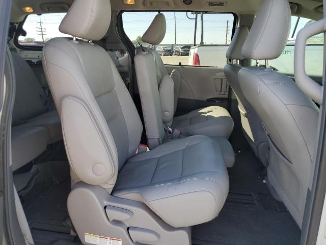 Photo 10 VIN: 5TDYK3DC1FS666793 - TOYOTA SIENNA XLE 